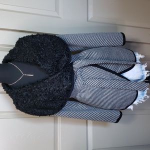 Double Zero wrap tie belt, long sleeve jacket coat size medium